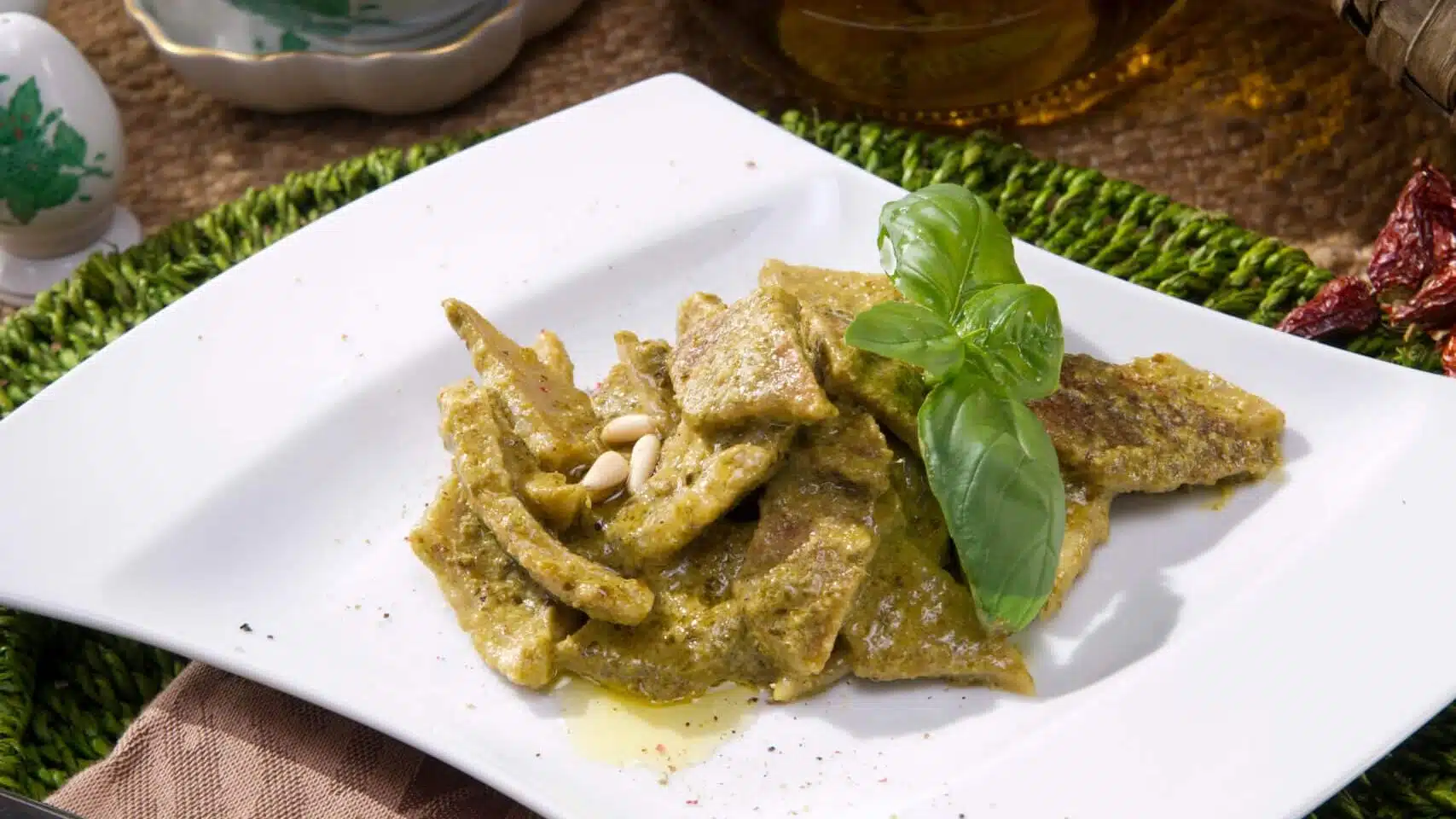 testaroli au pesto